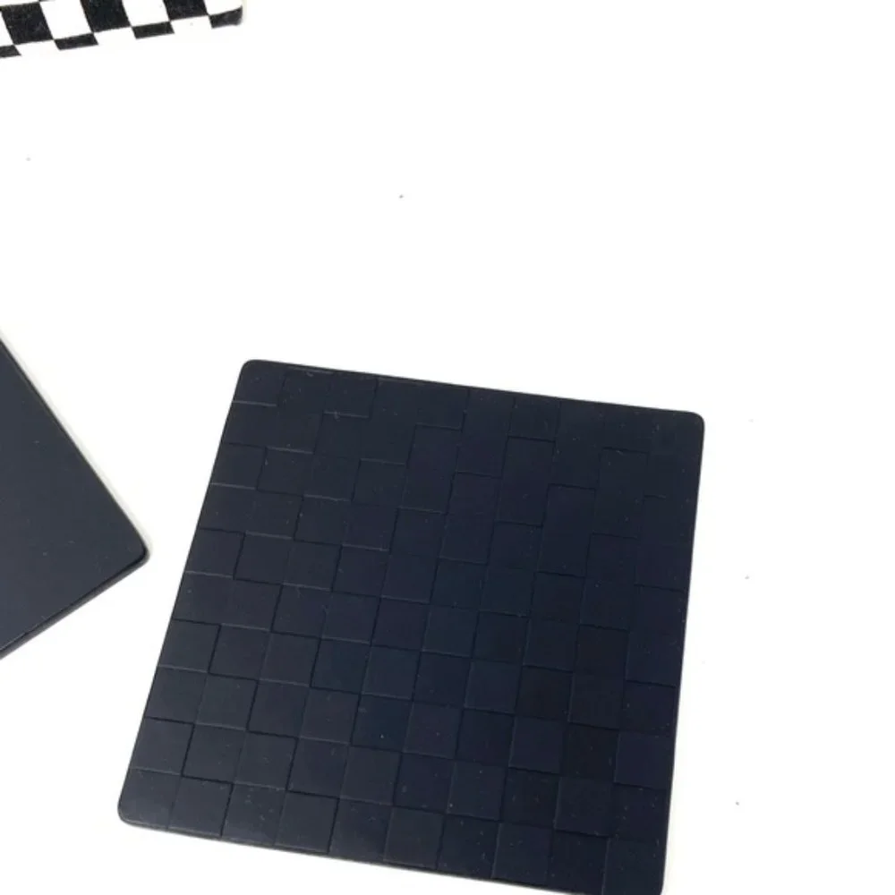 VANS Family Coasters Faux Leather Checkerboard White Black Set Bag VN0009M8NOA
